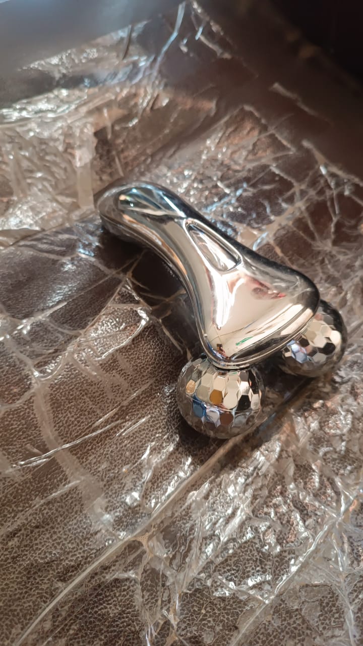 Handheld 3D Roller Face and Body Massager