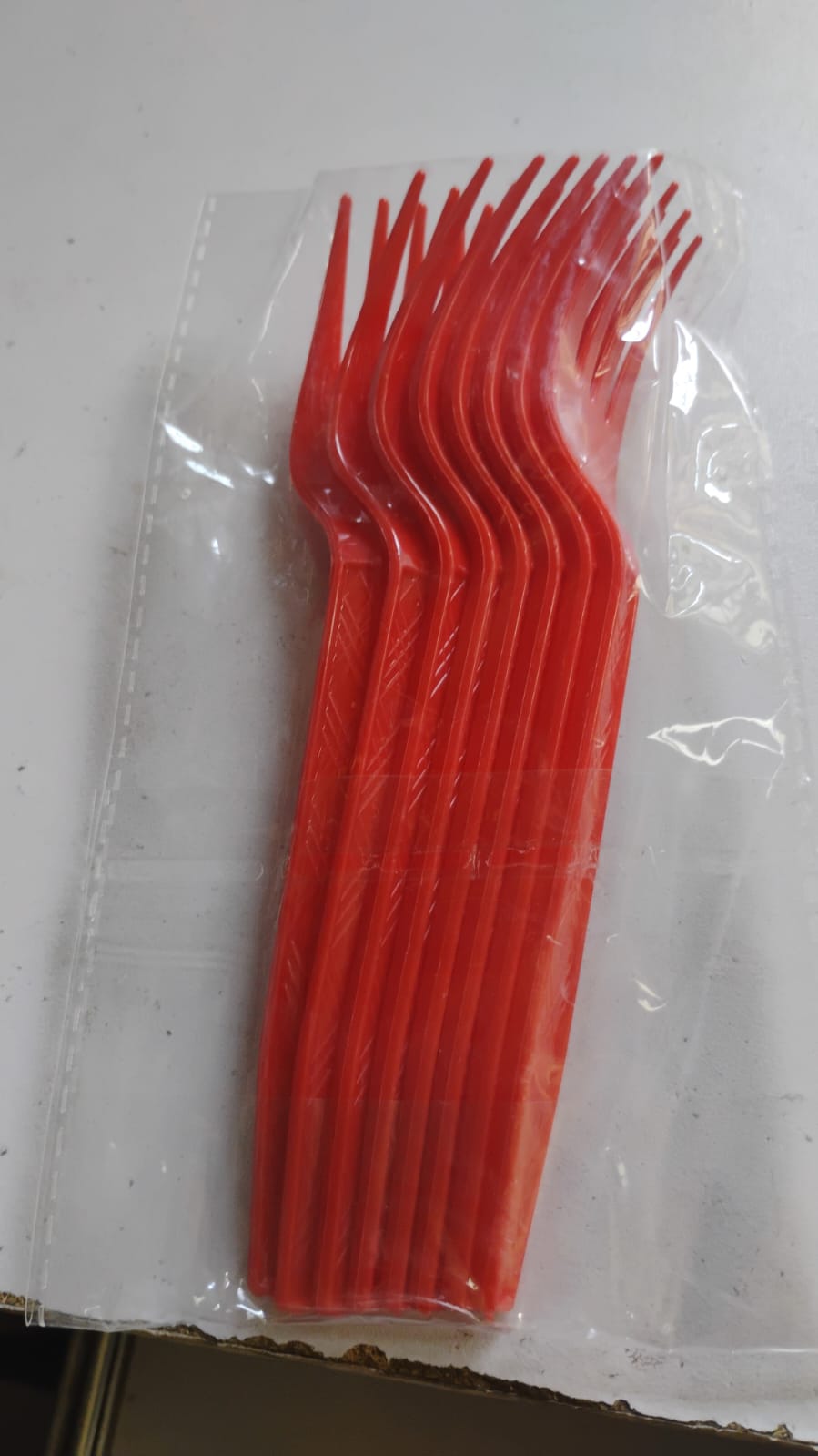 Premium Disposable Plastic Forks (8 Pc)